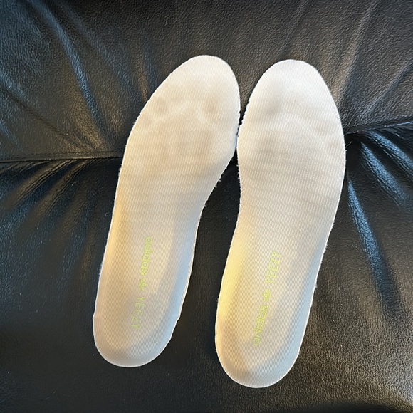 Yeezy Citrin Non-reflective 2019 release - Picture 9 of 10